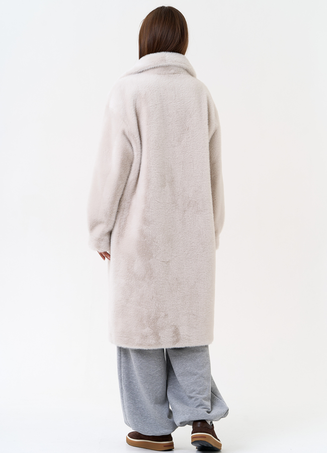 фото Женская шуба из эко меха с воротником стойкой модель № 31271