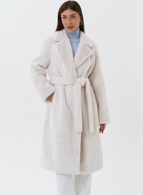 Женское пальто из эко меха с английским воротником