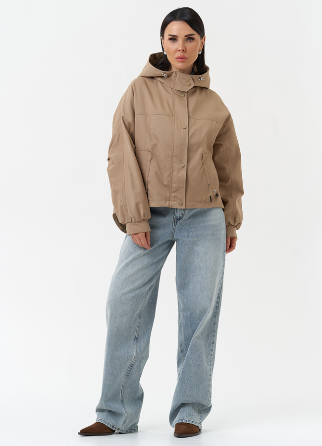 Короткая женская ветровка с капюшоном модель № 30042 универмаг малина