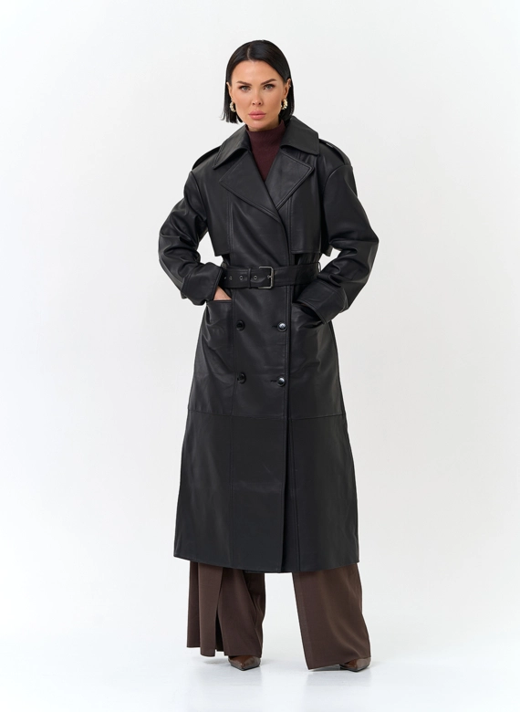 Женский плащ из натуральной кожи с поясом фото
