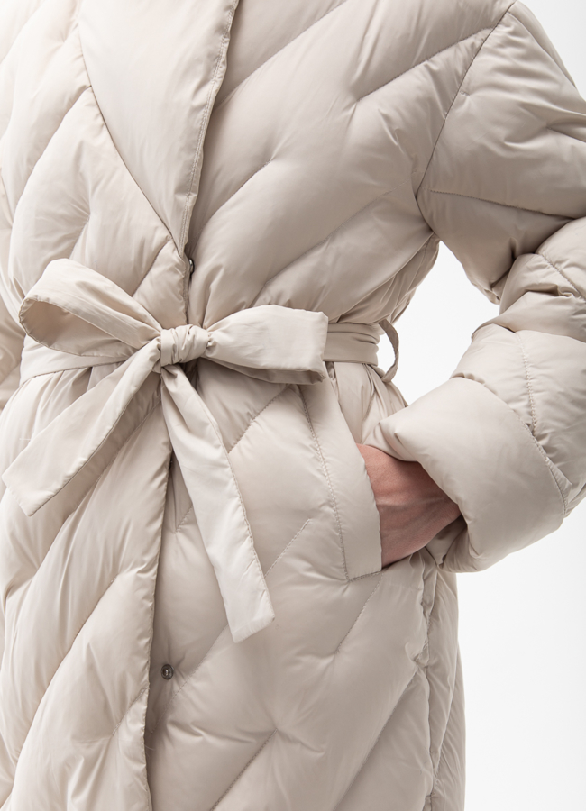 Женский пуховик с английским воротником модель № 28381 универмаг малина